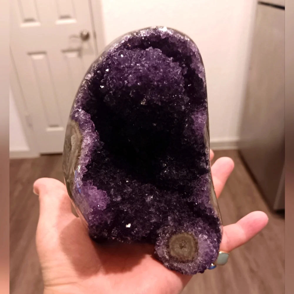 Stunning Purple Amethyst Geode Huge New - Picture 5 of 16